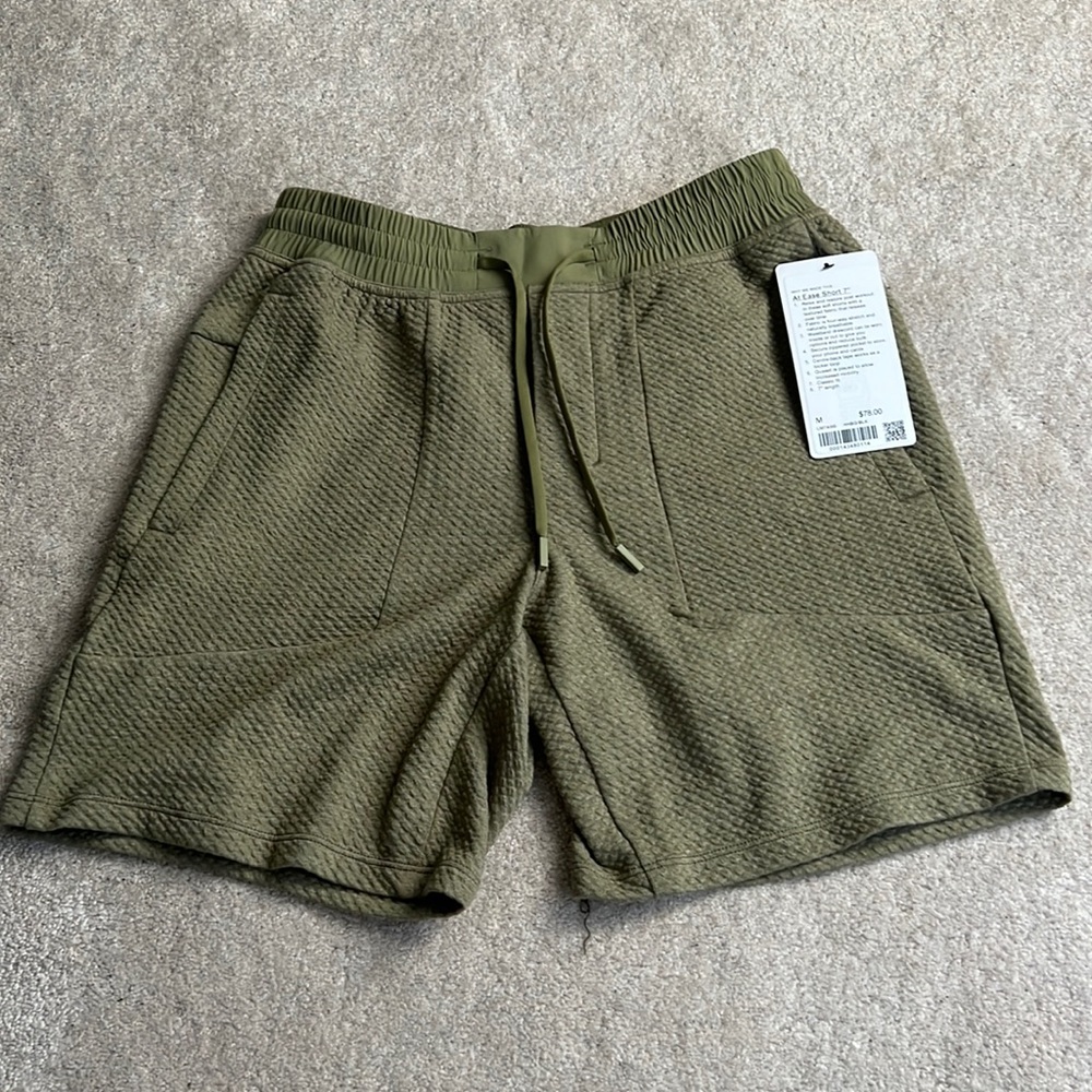 Lululemon At Ease Short 7” - NWT
